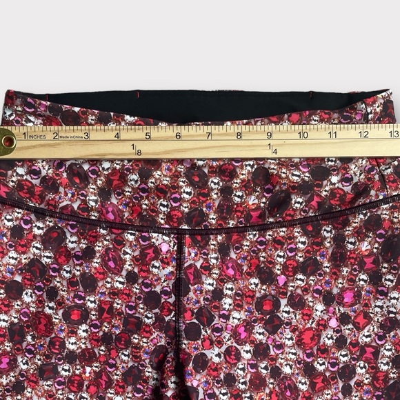 Victoria’s Secret Sport Leggings Size Medium Multicolor Circular Geometric Print - Picture 4 of 7